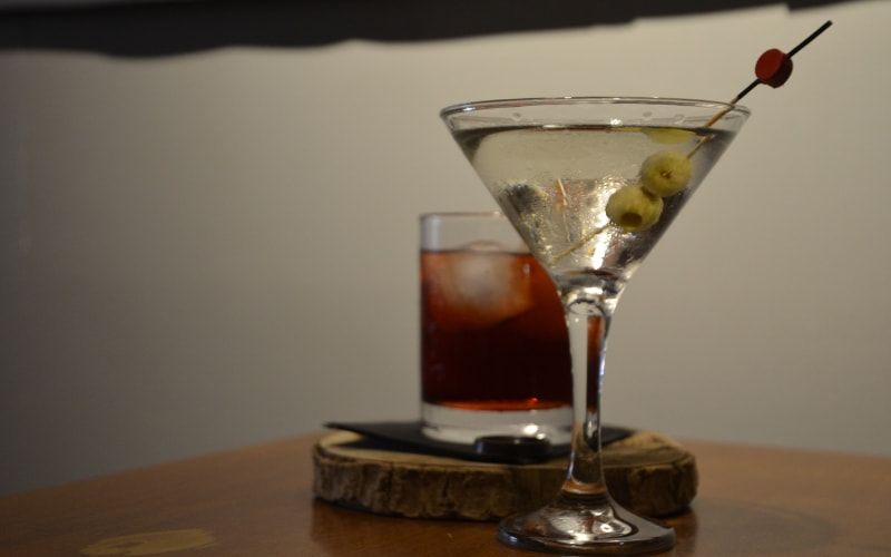 Cócteles imprescindibles que probar en The Doctor Cocktail Cócteles imprescindibles que probar en The Doctor Cocktail