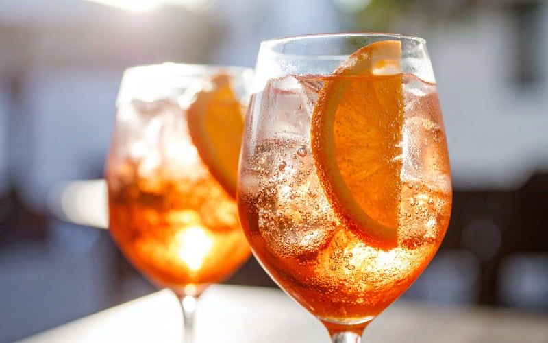 Tomar Aperol Spritz en Salamanca Tomar Aperol Spritz en Salamanca